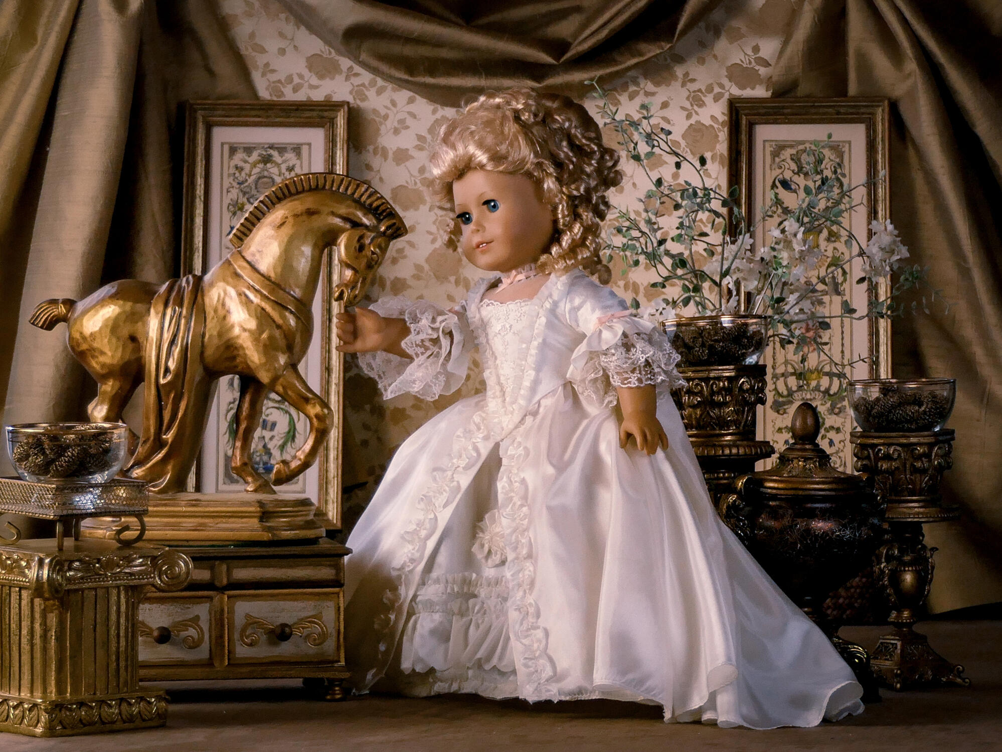 18th Century sacque back dress - another 10 day photo shoot. I have no idea how I got that dress done in time...